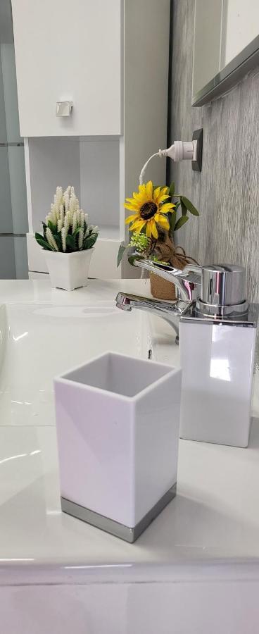 Holithªy Molª Bed and Breakfast Mola di Bari Buitenkant foto