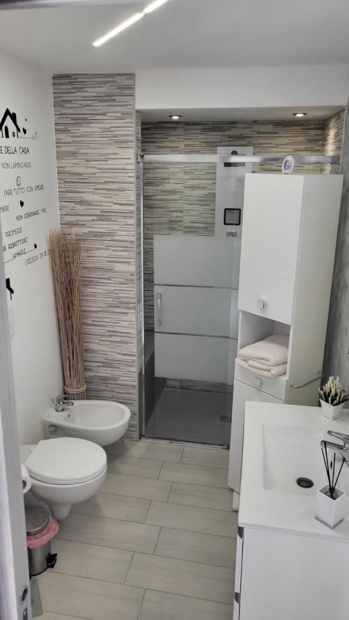 Holithªy Molª Bed and Breakfast Mola di Bari Buitenkant foto