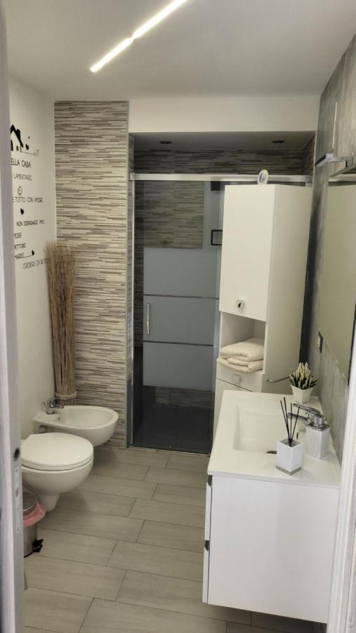 Holithªy Molª Bed and Breakfast Mola di Bari Buitenkant foto
